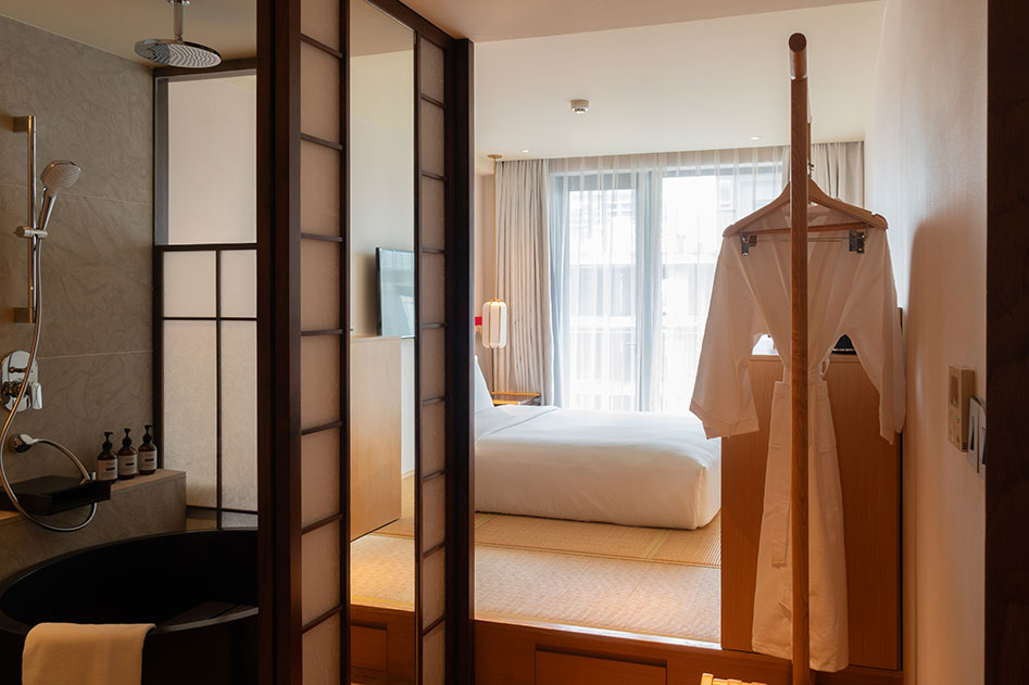 NIHOMA – JUINOR SUITE BALCONY