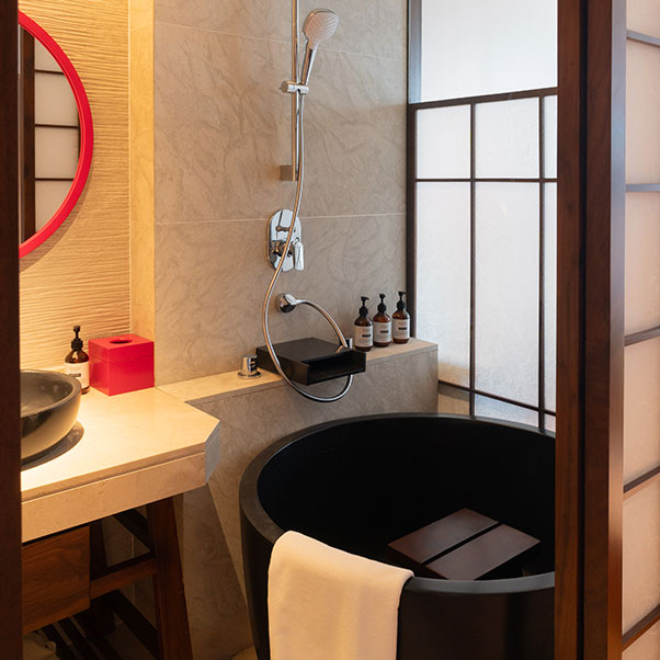 NIHOMA – JUINOR SUITE BALCONY